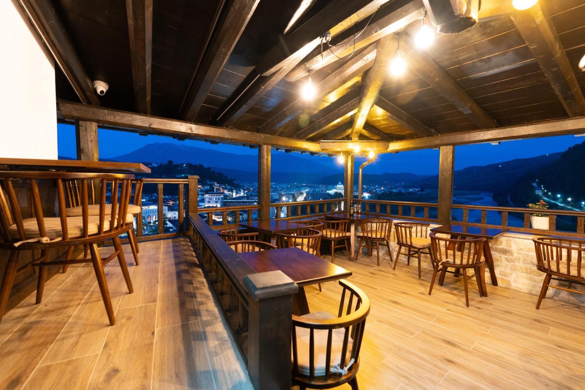 Hotel Bohem בראט מראה חיצוני תמונה