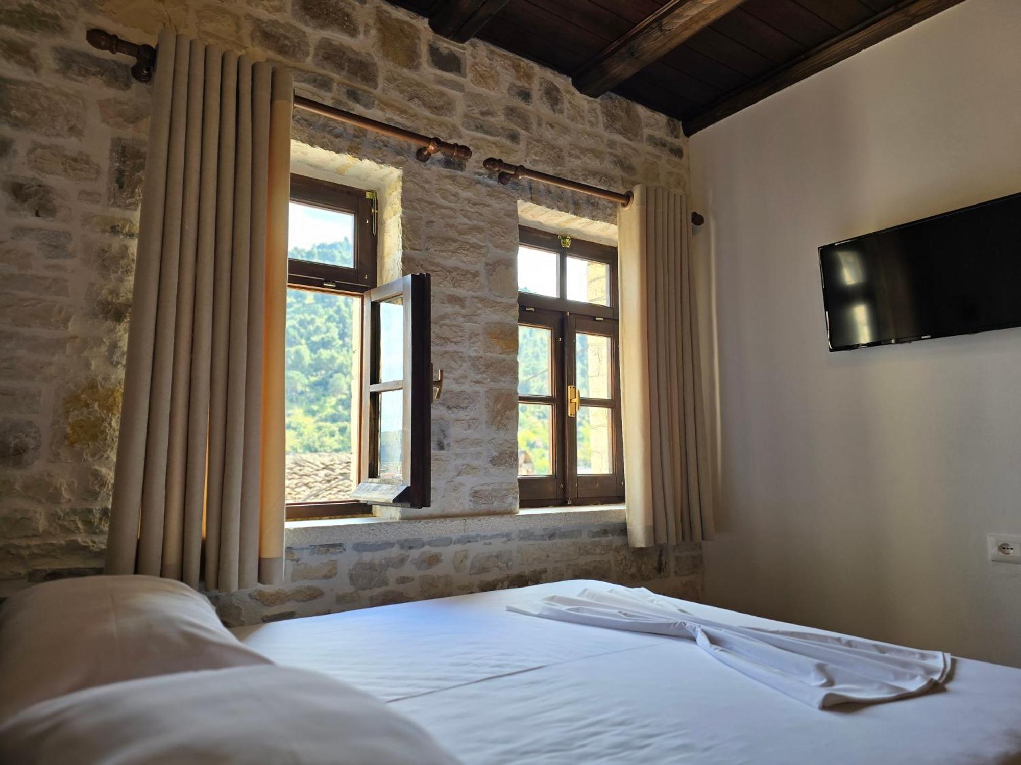 Hotel Bohem בראט מראה חיצוני תמונה